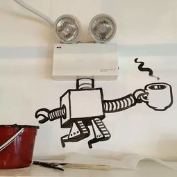 梳子、香蕉与创意 中年大叔用日常用品作画成网红